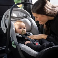 Thule Maple infant car starter bundle