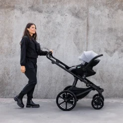 Thule Maple infant car starter bundle