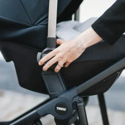 Thule Shine car seat adapter Maxi Cosi®
