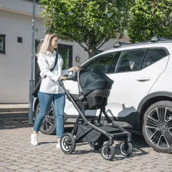 Thule Sleek car seat adapter - main position